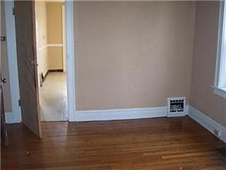 3rd image of 4004-4006 Keokuk St