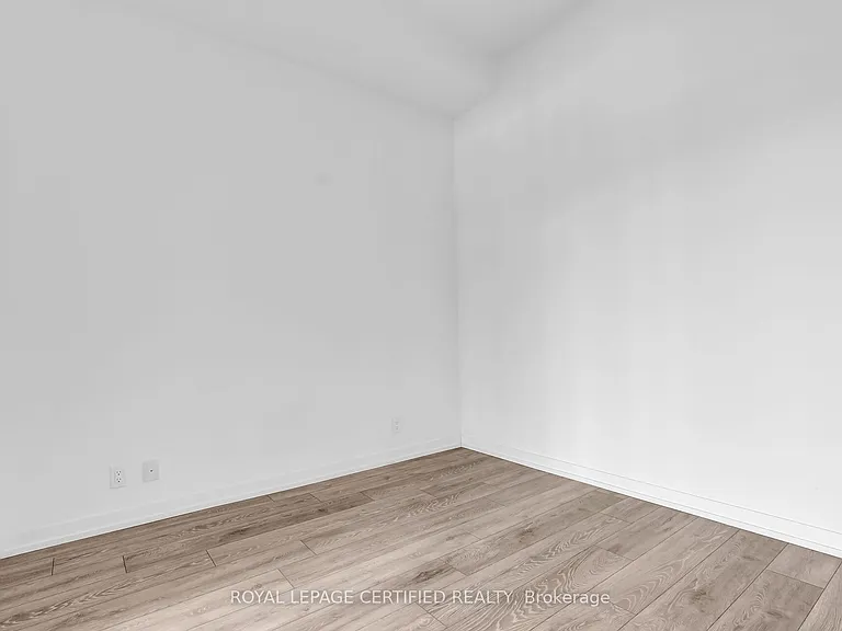 2020 Bathurst St #919 — Photo 21