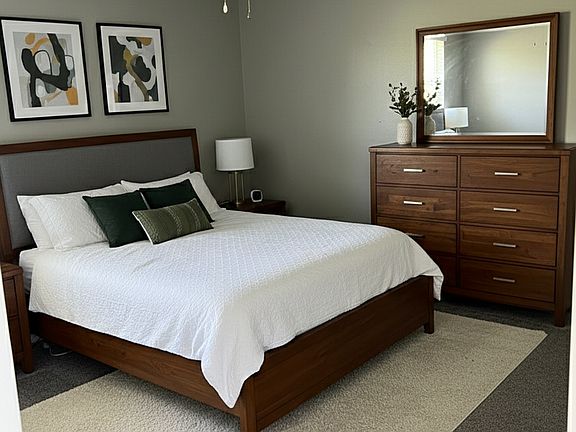 4th image of 2919 S George Washington Blvd #2931-4