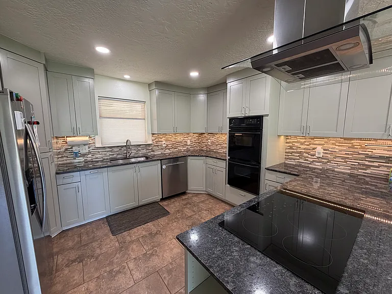 2517 Chateau Dr — Photo 19
