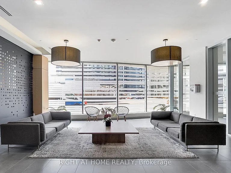 2520 Eglinton Ave W #1713 — Photo 4