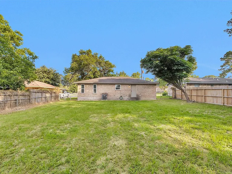 213 County Line Rd — Photo 22