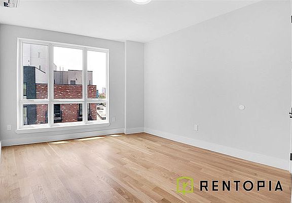 5th image of 426 Manhattan Ave #5B