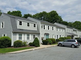 43 Brushy Neck Ln, Westhampton, NY 11977