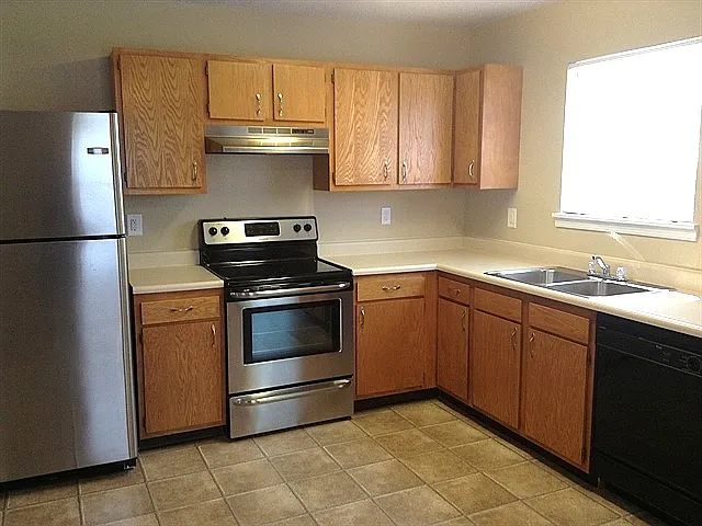 8130 N Harvest Ln — Photo 2
