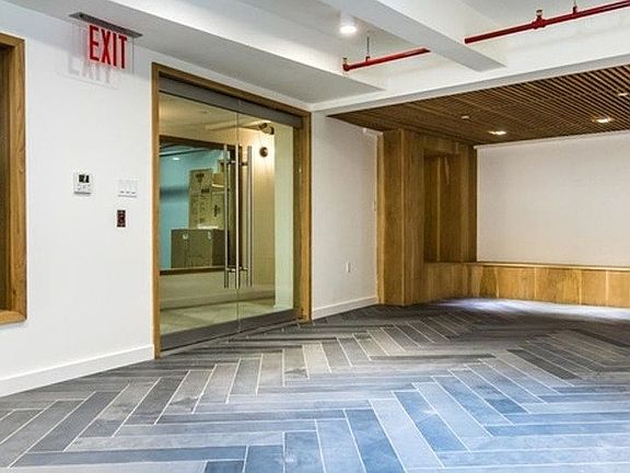 3rd image of 555 Graham Ave APT 1A