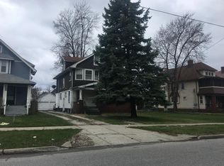 1530 Dille Rd, Euclid, OH 44117