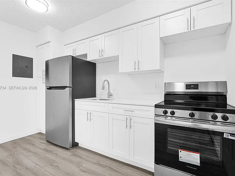 13210 Memorial Hwy #116 — Photo 9