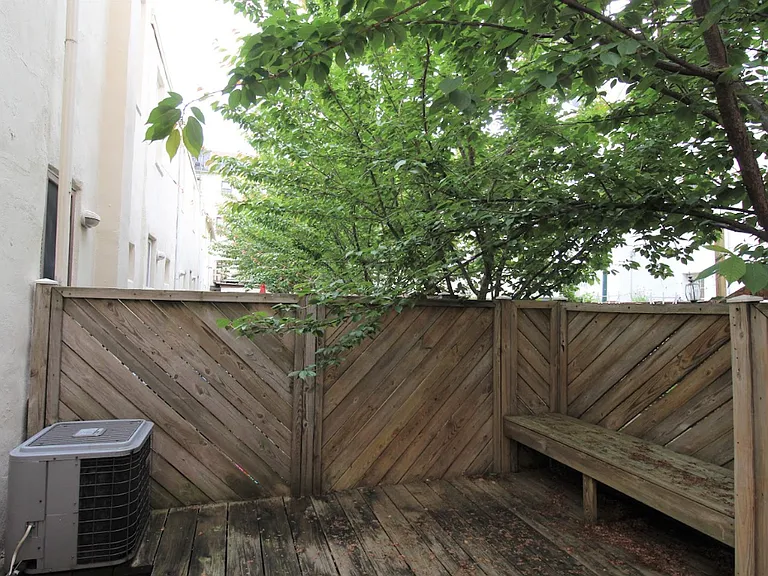 254 S Alder St — Photo 6