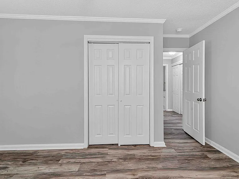 322 Starling St #1 — Photo 15