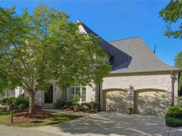7 Chippers Ct, Greensboro, NC 27407