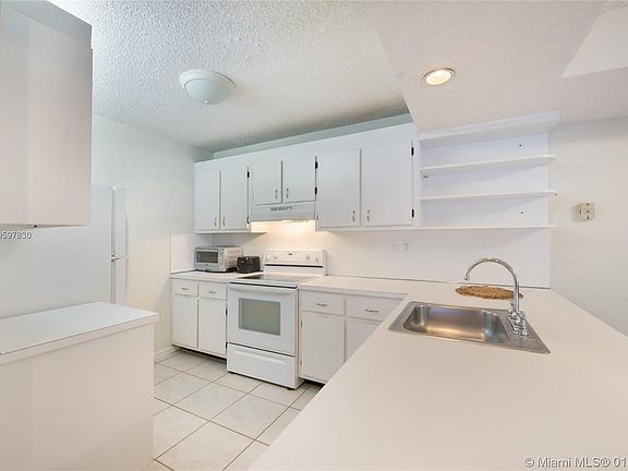 4th image of 4850 NW 102nd Ave #104-9