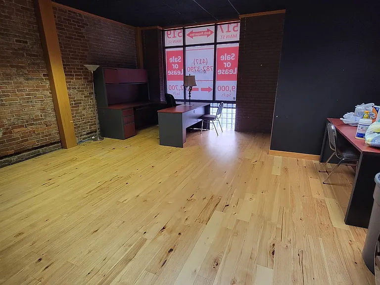 517 S Main St — Photo 10