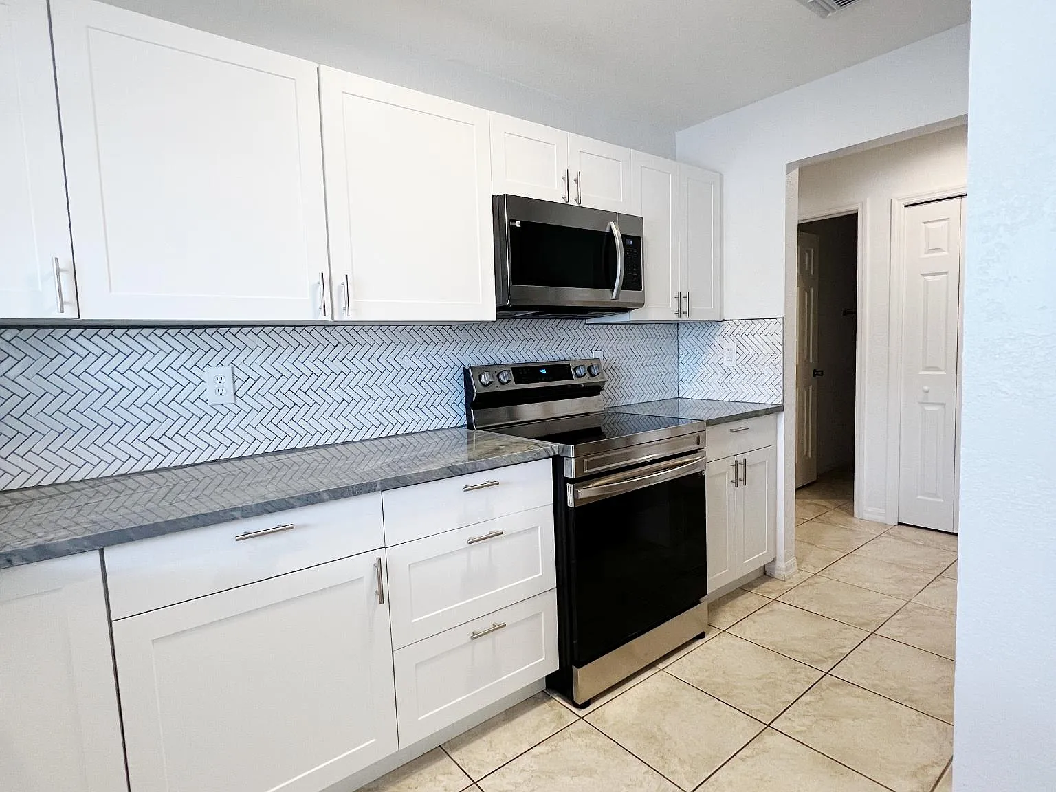 4928 Tampa Downs Blvd — Photo 3