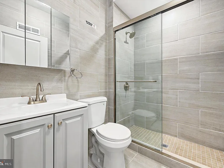 514 Ryers Ave #A — Photo 17