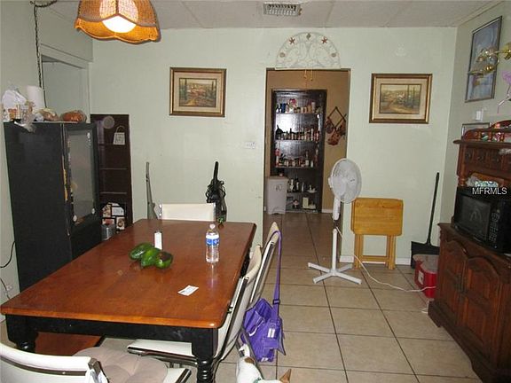 3rd image of 21480 Kenyon Ave