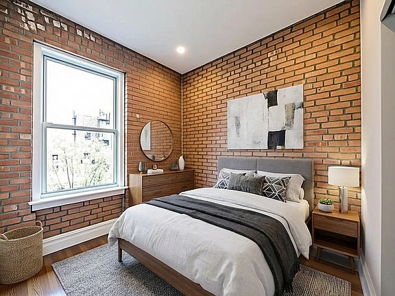 3rd image of 156 W 20th St #3A
