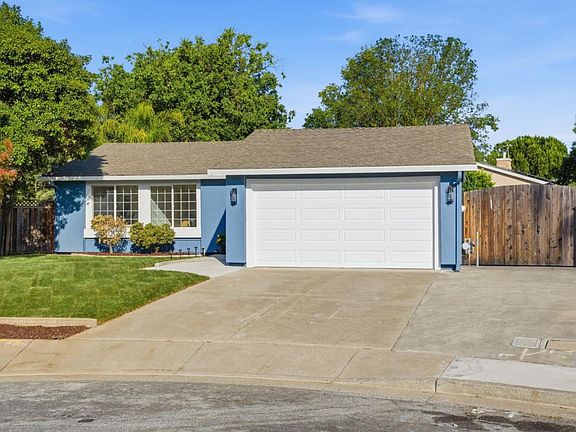 2nd image of 560 Biscayne Ct