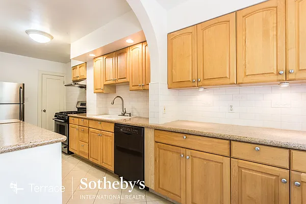 Rented by Terrace Sotheby's International Realty | media 27