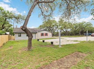 634 Flatrock Dr, Canyon Lake, TX 78133