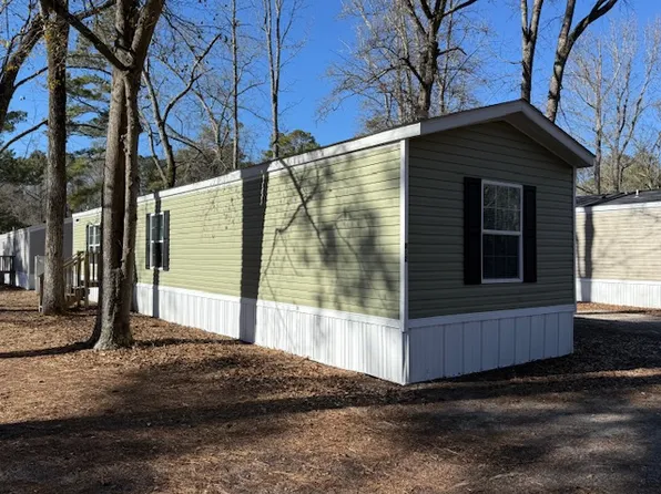 10001 Garners Ferry Rd, Eastover, SC