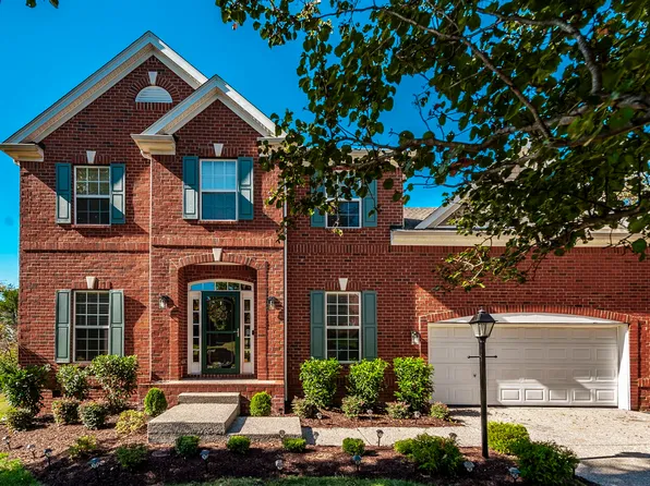 103 Camarado Ln, Hendersonville, TN 37075