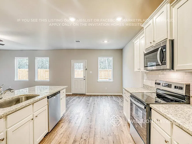 8214 Sunberry Shadow Dr — Photo 9