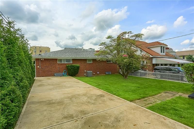 1302 Carlisle St, Natrona Heights, PA 15065 Zillow