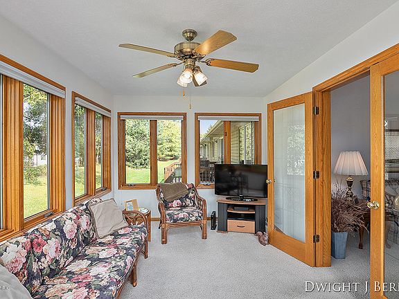 5th image of 913 Amber View Dr SW #167