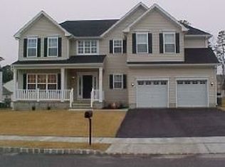 16 Blue Claw Dr, Barnegat, NJ 08005