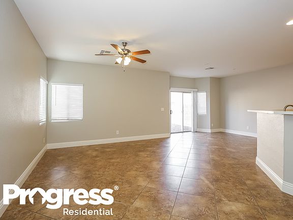4th image of 3804 Carisbrook Dr