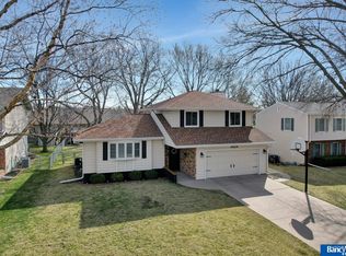 3424 S 76th St, Lincoln, NE 68506