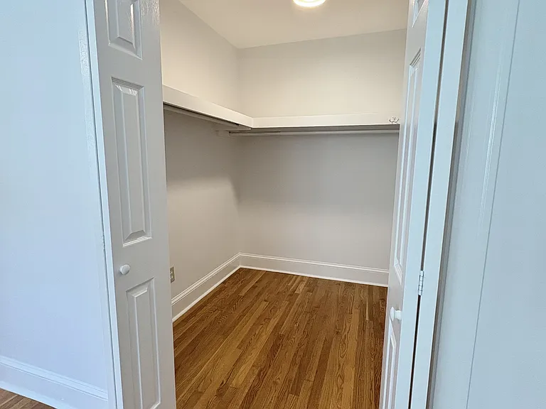 2807 Ashland St — Photo 16