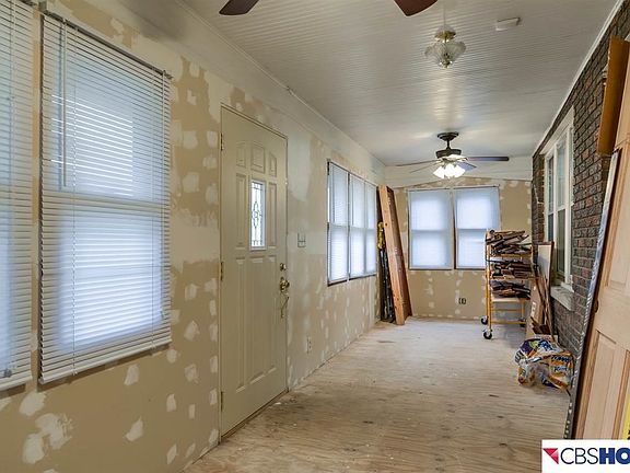 2nd image of 6045 Holmes St