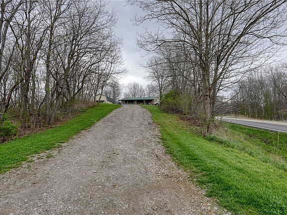 3rd image of 63710 Batesville Rd