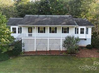 52 Smokerise Trl, Sylva, NC 28779