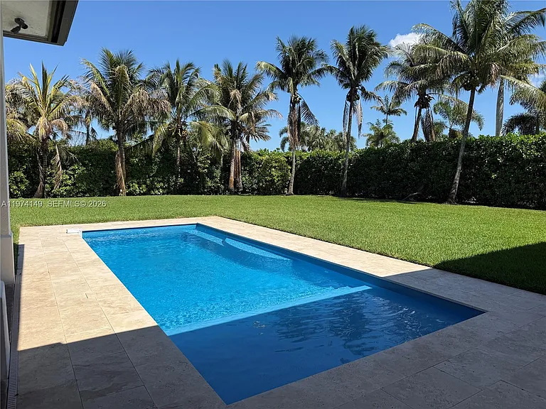 1460 SW 125th Ave — Photo 5