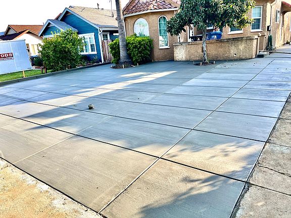 2nd image of 2711 W Avenue 32