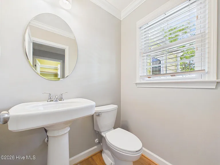 2912 Oberlin Rd — Photo 25