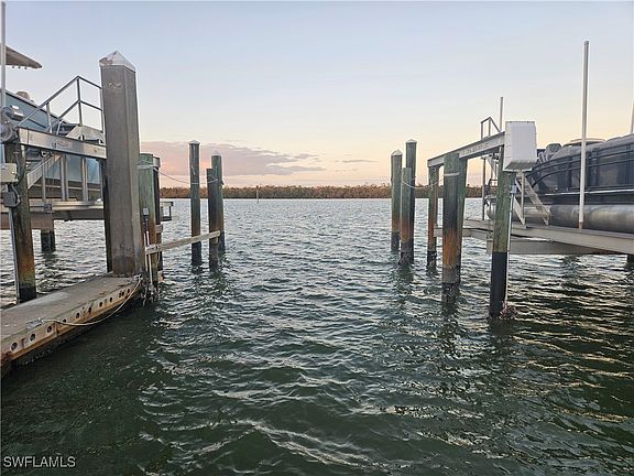 3rd image of 4187 Bay Beach Ln