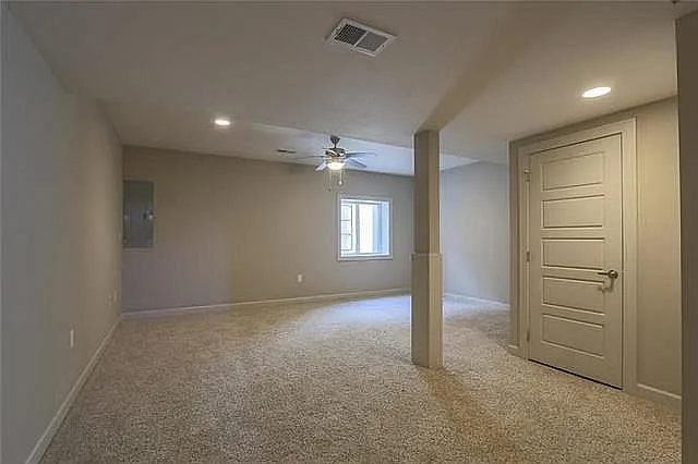 15849 Shawnee Dr — Photo 31