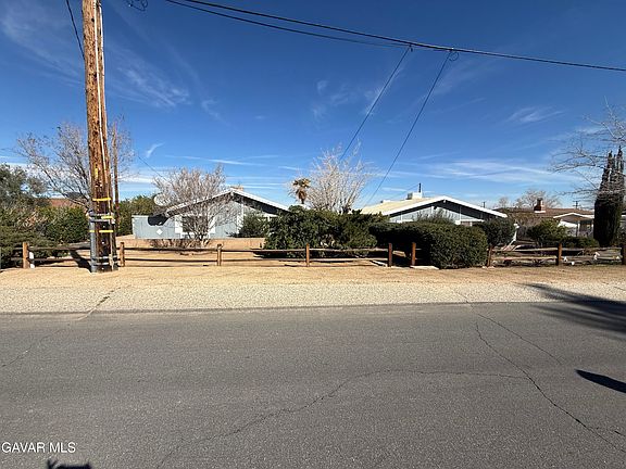 3rd image of 12155 E Avenue V10