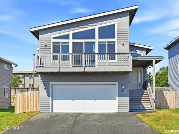 1201 Northpointe Bluff Dr, Anchorage, AK 99501