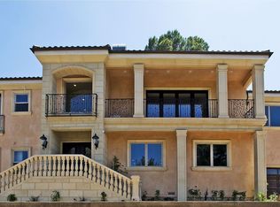 4957 Brewster Dr, Tarzana, CA 91356