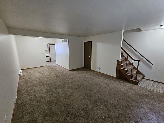 3rd image of 814 W Hillcrest Dr #814H-C