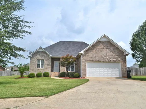 13515 Wisteria Pl, Athens, AL 35613