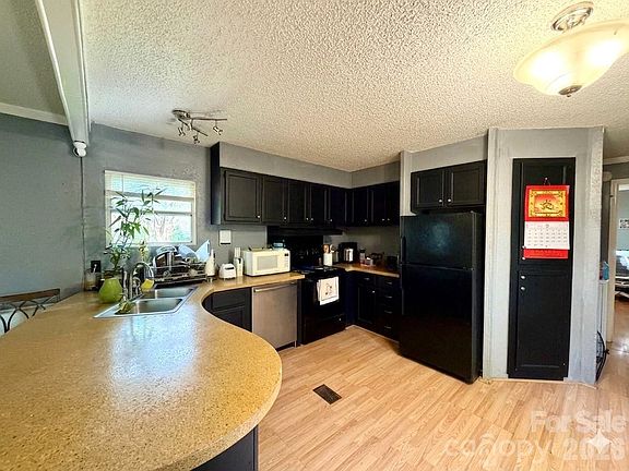 5th image of 150 Heatherwood Ct
