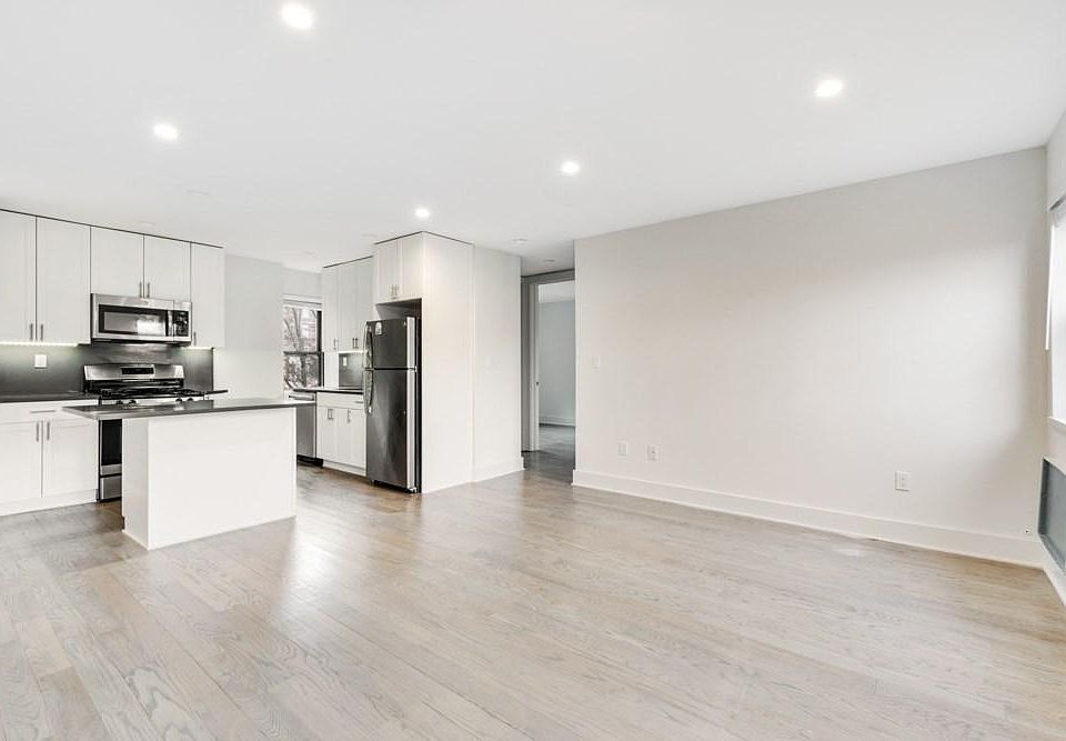 1st image of 20312 43rd Ave #2