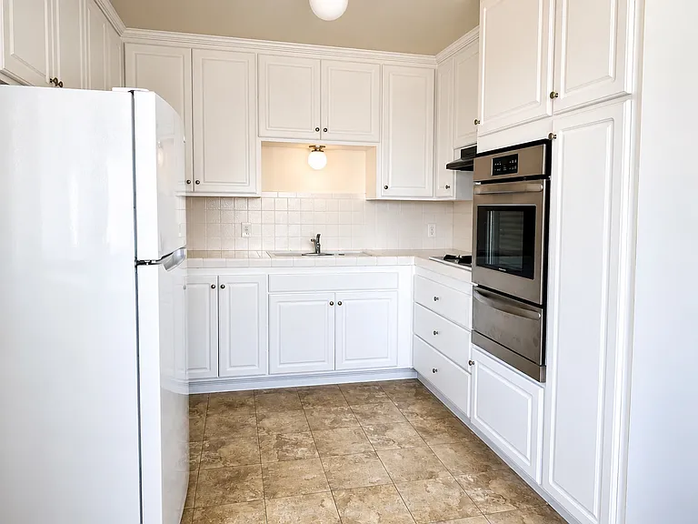 4363 Rialto St #6 — Photo 17