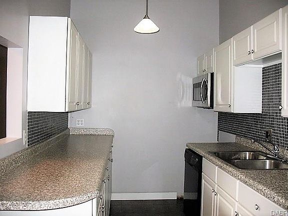 5th image of 303 Orinoco St